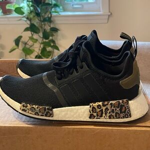 Women’s Adidas NMD R1 black sneakers size 8.5
